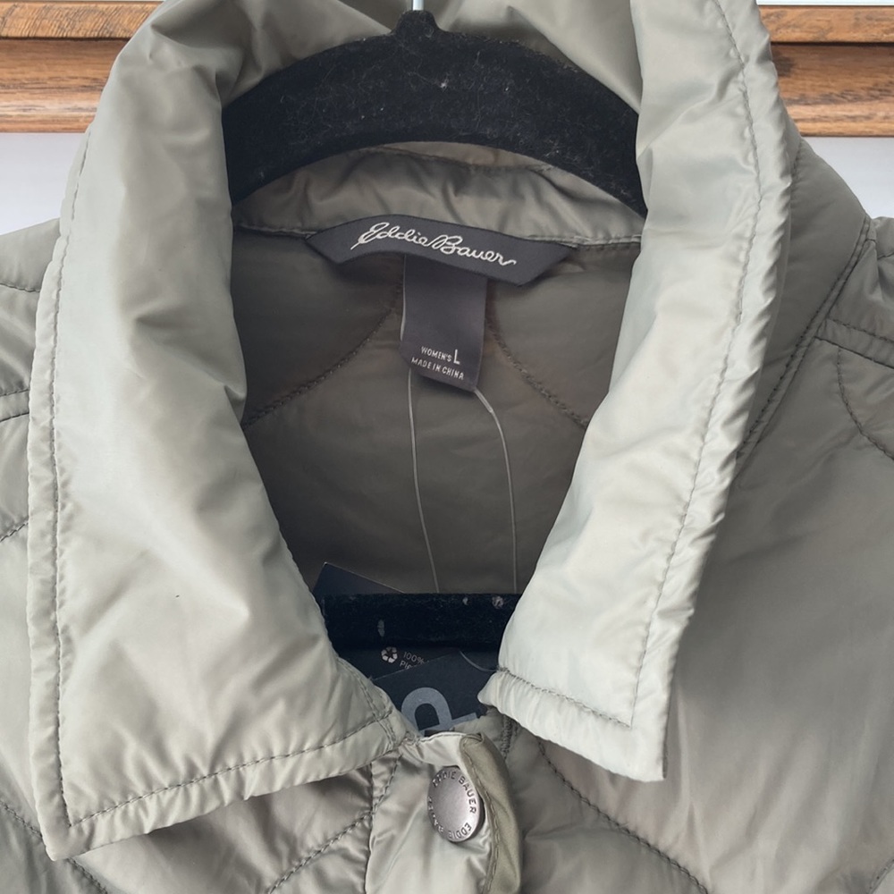 Eddie Bauer Women's CirrusLite Shirt Jacket - Picture 3 of 7